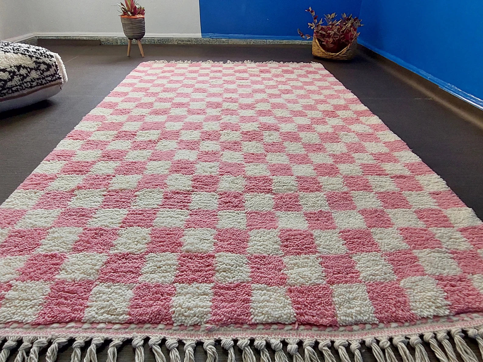 Luxury handmade rug bringing soft color and cozy texture to bedroom decor 